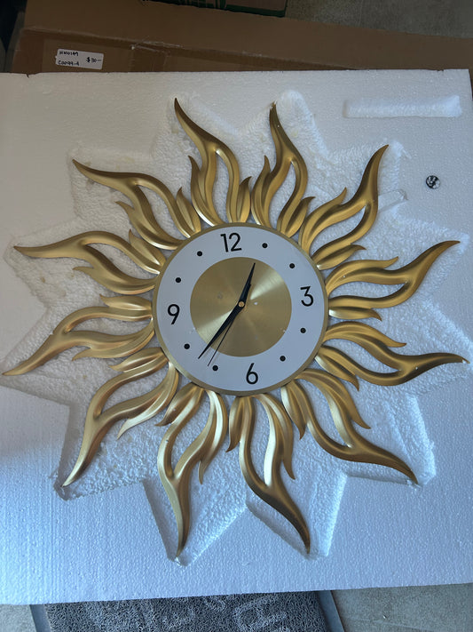 Modern Art Wall Clock Golden Sun Burst Decorative ,Large Sun Shape Wrought Metal Silent Non-Ticking Wall Clock for Living Room Office Background 60CM Wall Decor