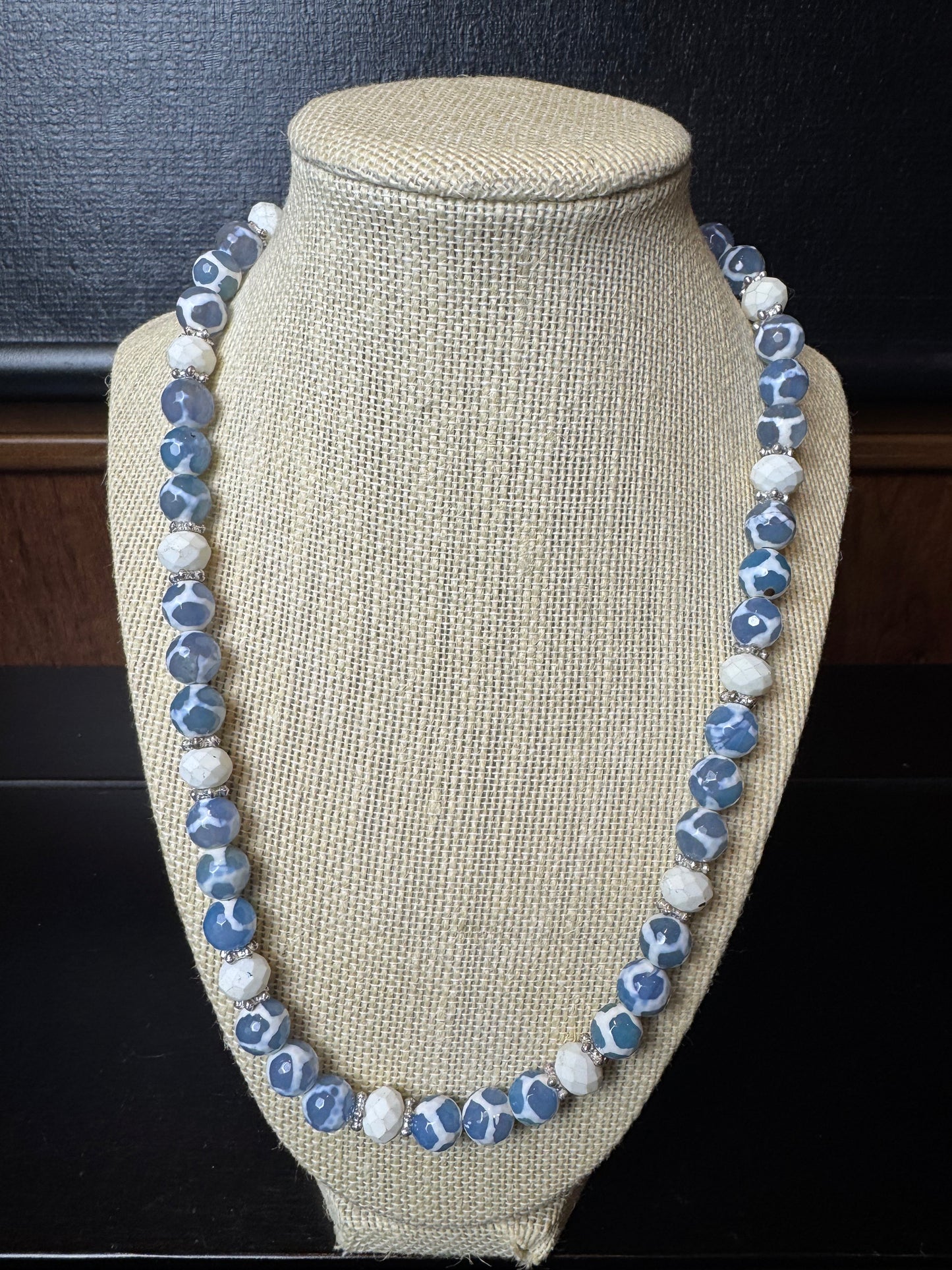 Blue and White Lace Agate Beaded Necklace
