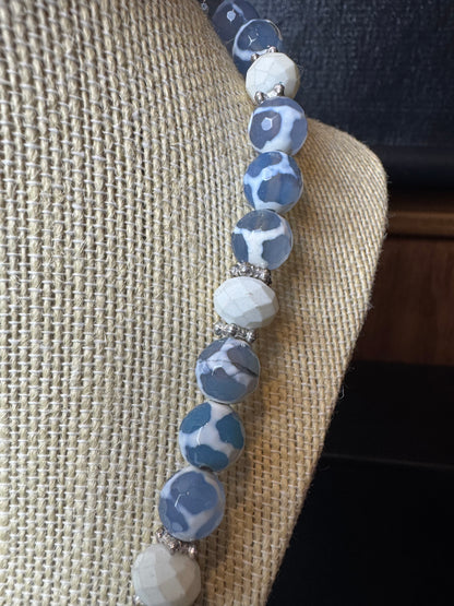 Blue and White Lace Agate Beaded Necklace