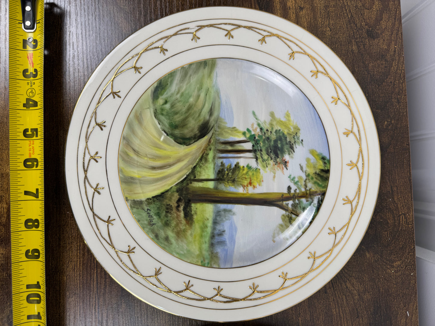 10.5” LA MIEUX CHINA PLATE, HAND PAINTED, 24 KARAT GOLD PLATED